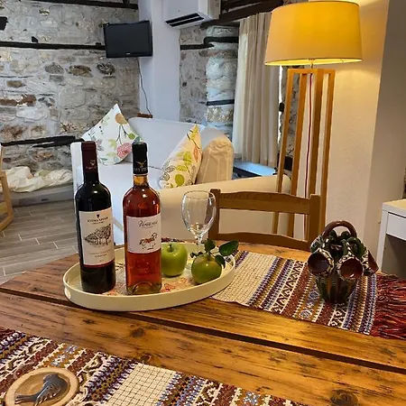 Elia & Meli Kallirákhi