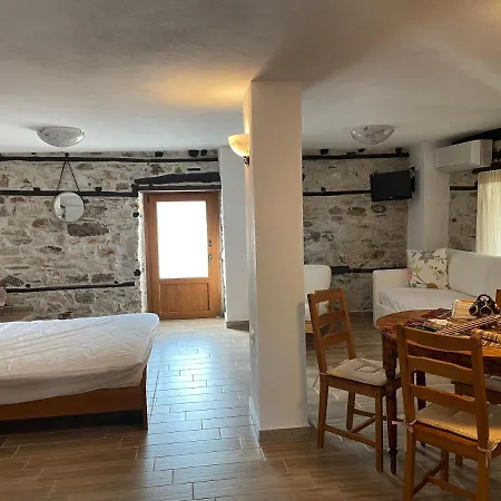 Elia & Meli Prázdninový dům *